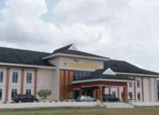 PENGUNAAN dana hibah pada Bagian Kesejahteraan Rakyat (Kesra) Kabupaten Musi Rawas ditutup tutupi,